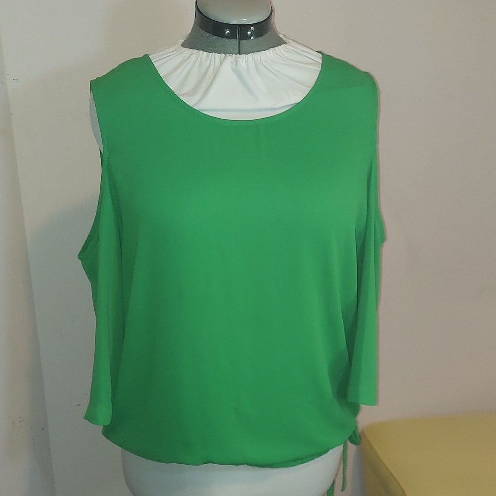 Elegant Green Sleeveless Blouse With Cold Shoulders And Drawstring New York & Co